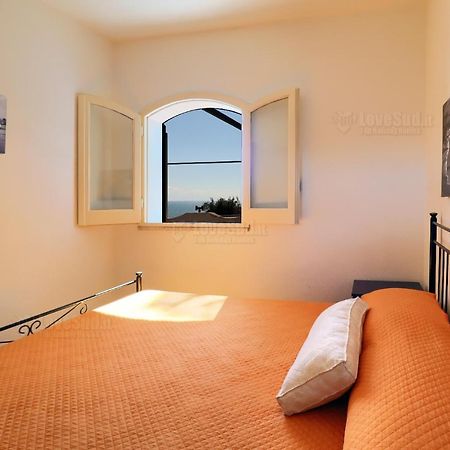 Casa Funnuvojere By Lovesud Corsano  Exterior photo